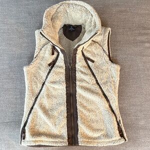 KUHL Flight Vest Italian Fleece Size Medium EUC